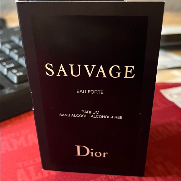 Dior Other - Dior Sauvage Eau Forte Parfum — Black and White Box